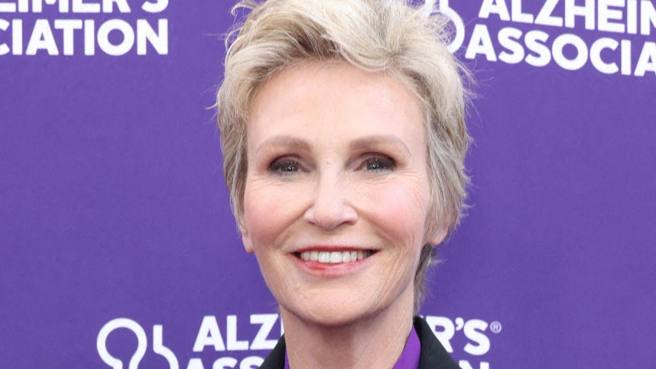 Image of Jane Lynch.