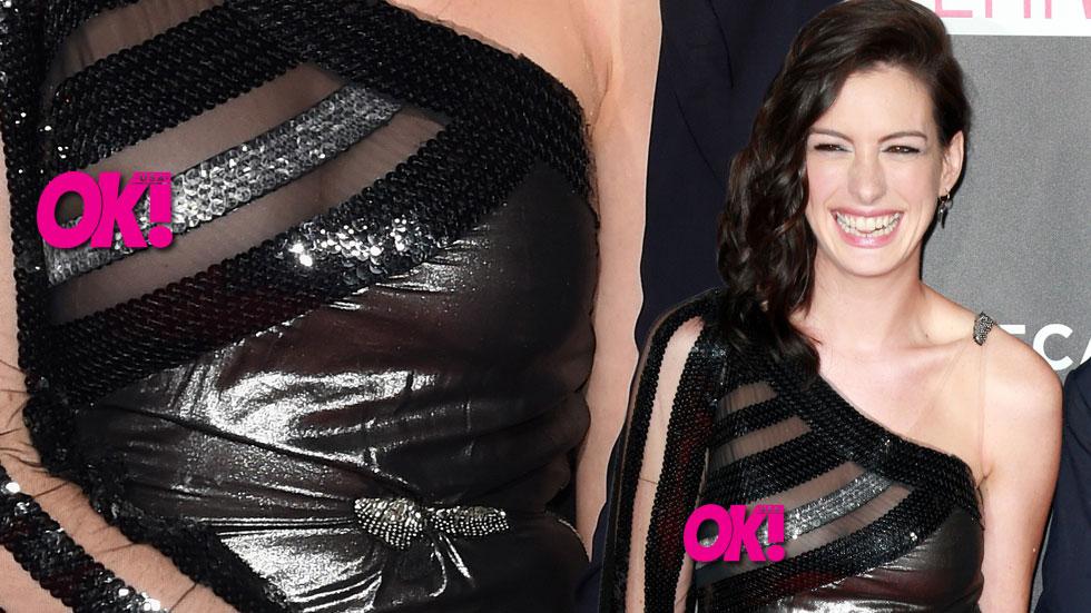Anne Hathaway Suffers A Wardrobe Malfunction At The Intern Premiere See The Pics
