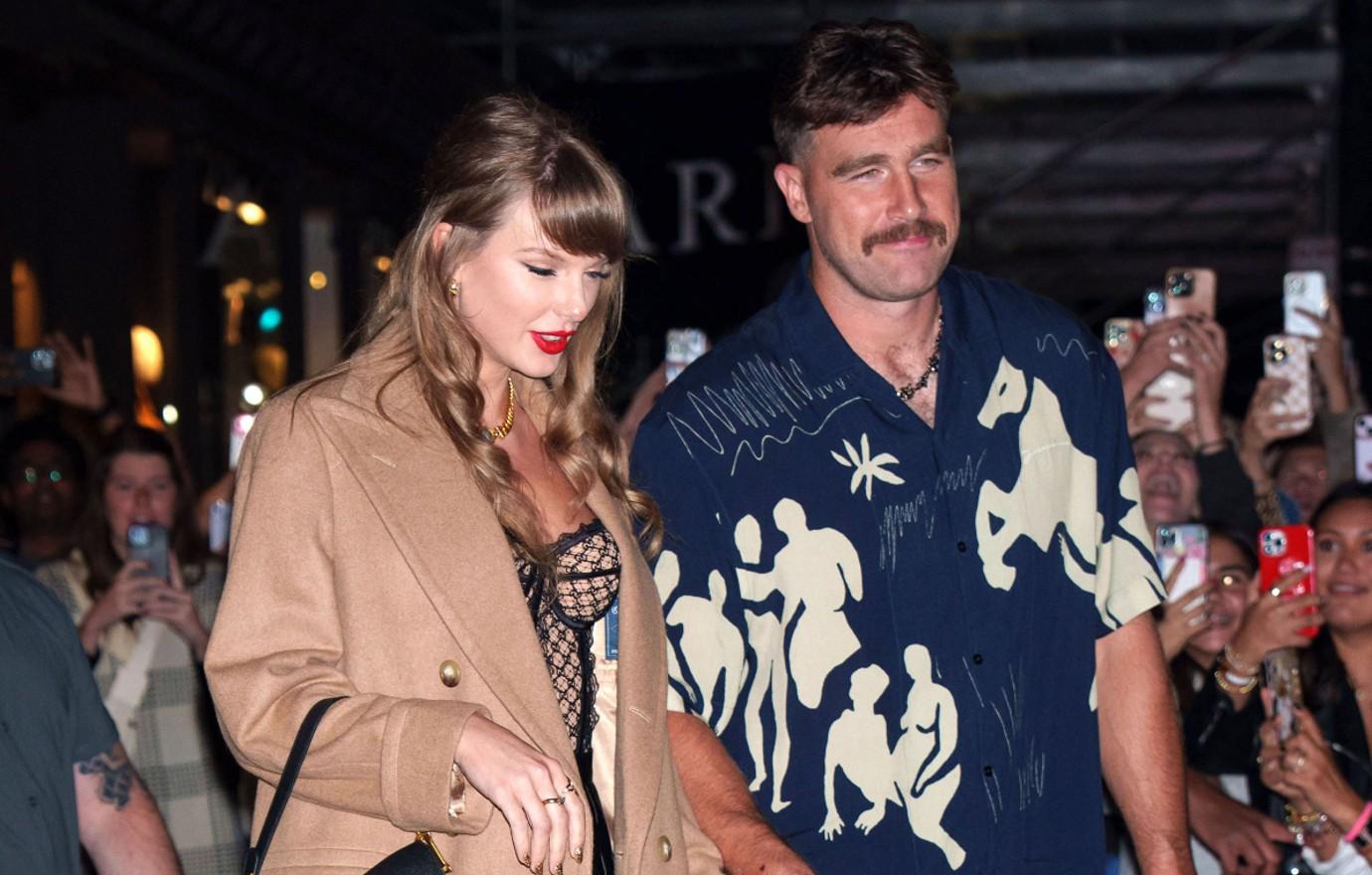 taylor swift dad scott loves boyfriend travis kelce past exes