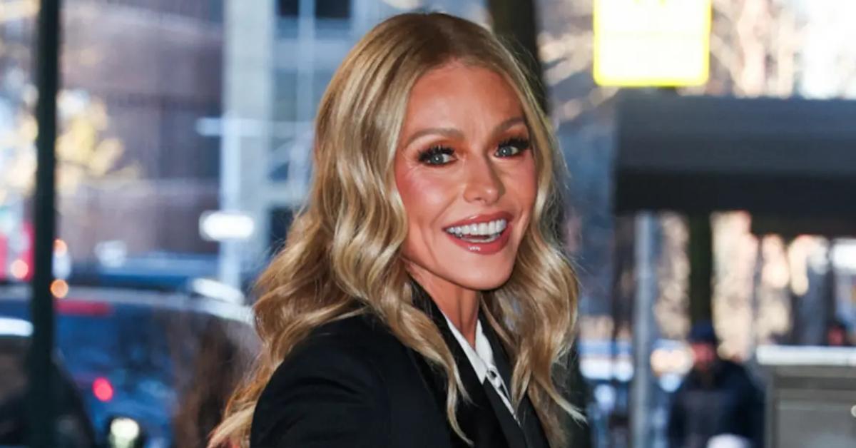 Photo of Kelly Ripa.
