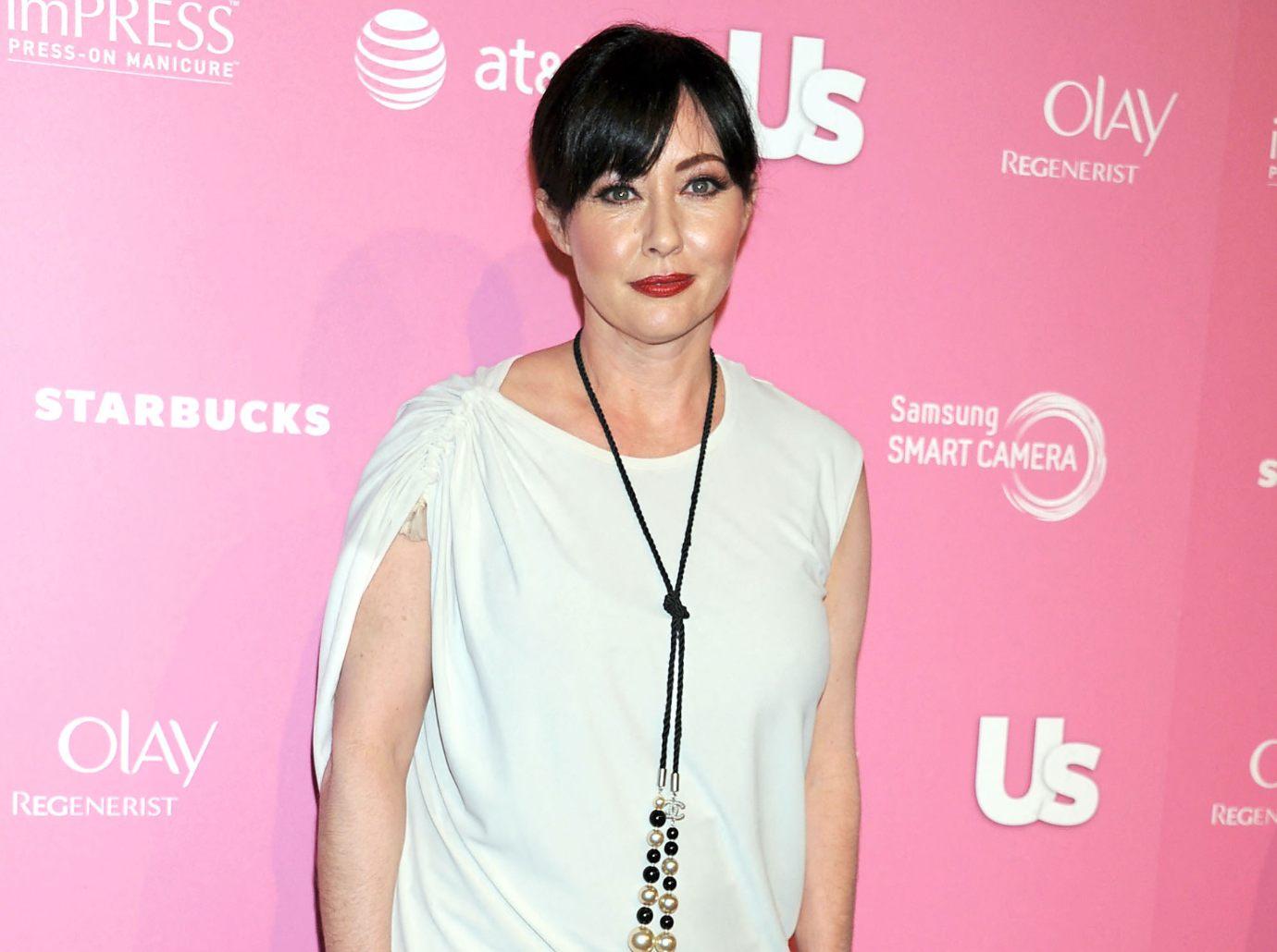 shannen doherty praised rival alyssa milano great performance charmed