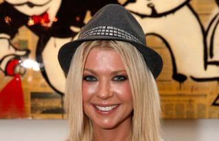 Tara reid teaser_319x206.jpg