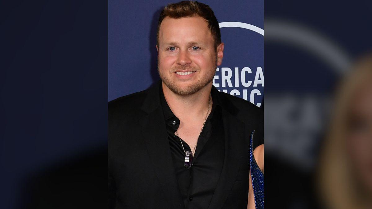 Image of The reality star said the photos were taken while Mary-Kate Olsen was dating Max Winkler in the early 2000s.