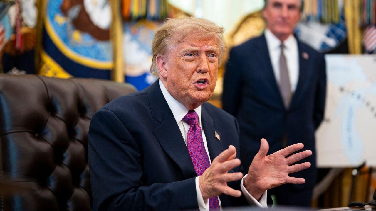 Image of The president urged Canadian companies to move operations to the United States.