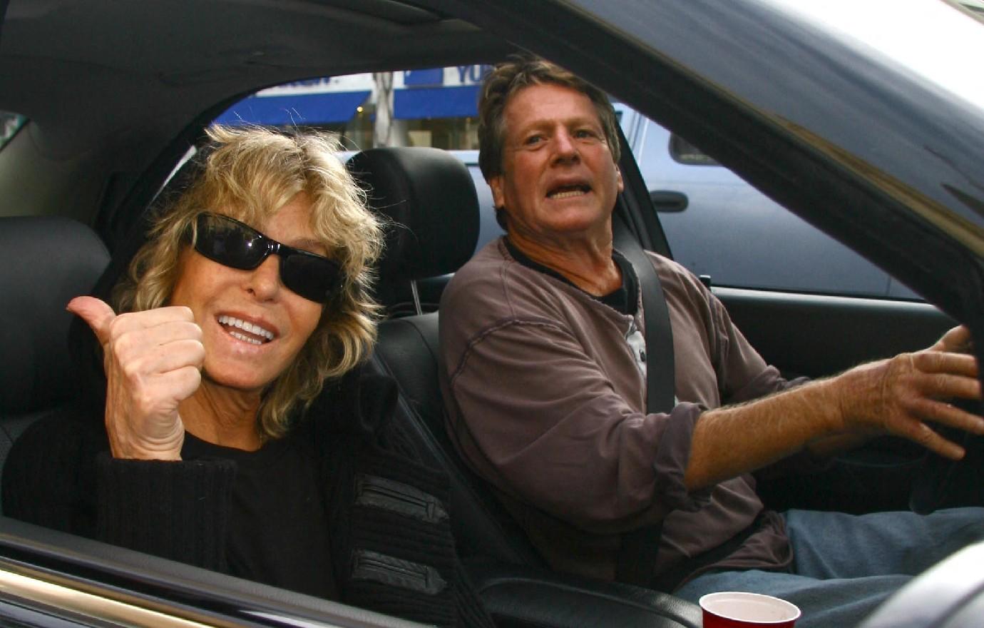 Farrah Fawcett Died In The Arms Of 'The Love Of Her Life' Ryan O'Neal