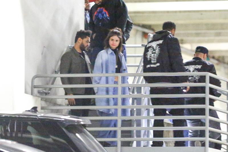 *PREMIUM EXCLUSIVE* Selena Gomez and The Weeknd leave Dave and Buster&#8217;s Date Night **WEB EMBARGO UNTIL 9:30AM PST ON 01/27/17**