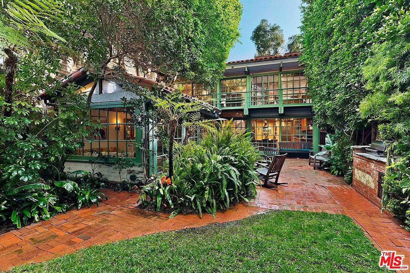 Red Hot Chili Peppers' Flea Buys in Malibu Colony