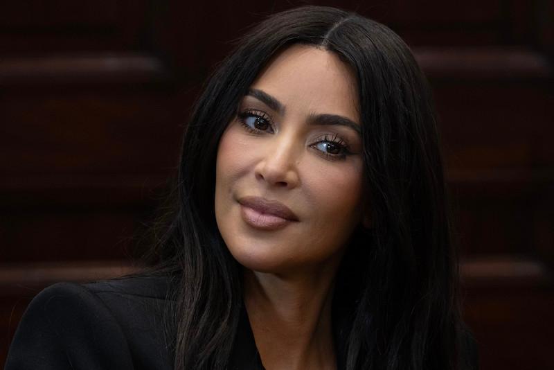 kim kardashian abuse endured tom brady roast