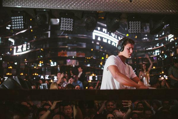 Ansel Elgort (DJ Ansolo) at OMNIA Nightclub 3