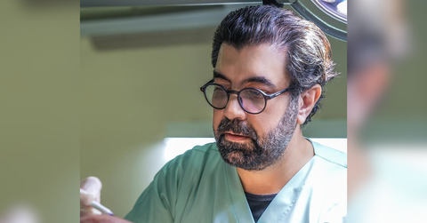 why do people go to turkey for hair transplants