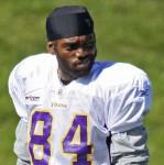 2010__11__Randy_Moss_Nov2newsnea 149×150.jpg
