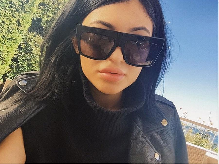 Kylie jenner big lips 04