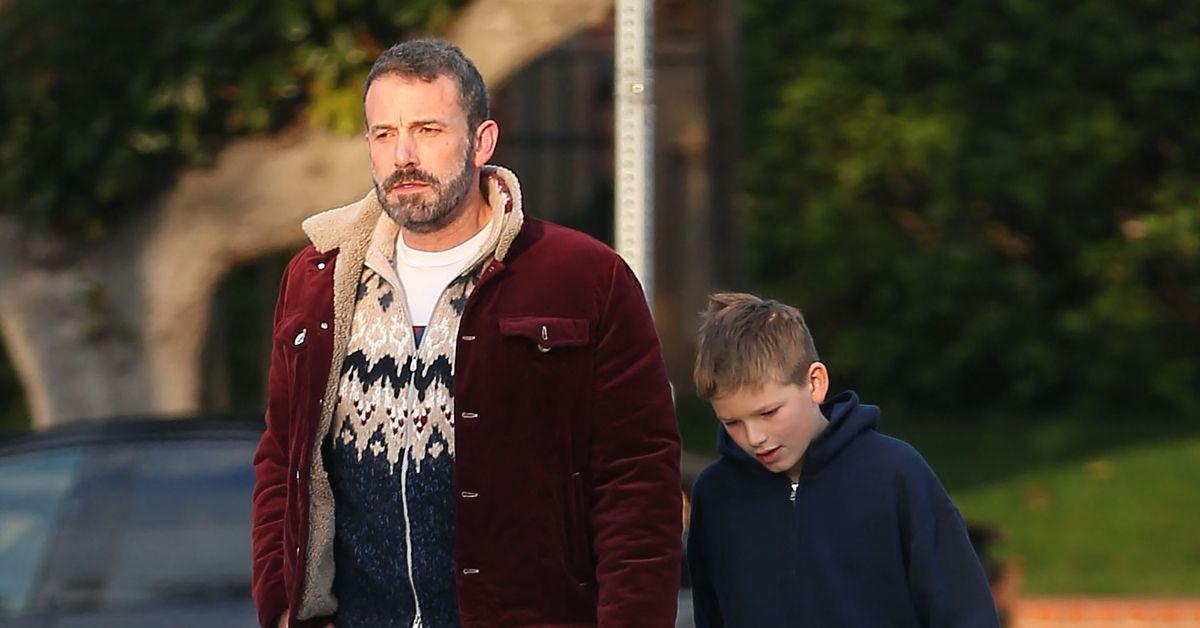 image of Ben Affleck attended a school play where both Jennifer Lopez and Jennifer Garner were present.