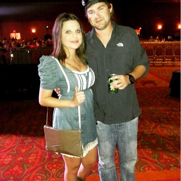 Amy duggar boyfriend engaged show 07