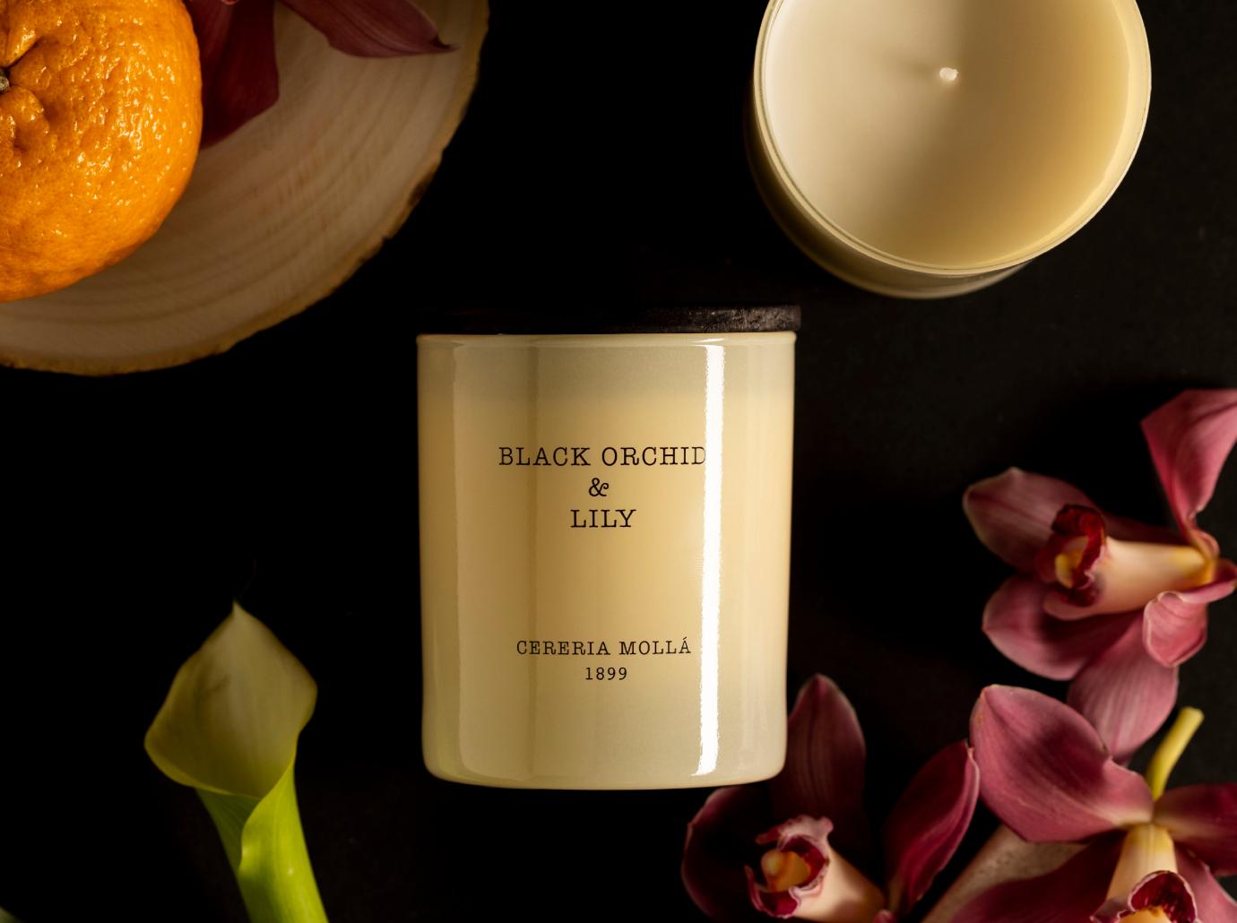 black orchid and lily candle