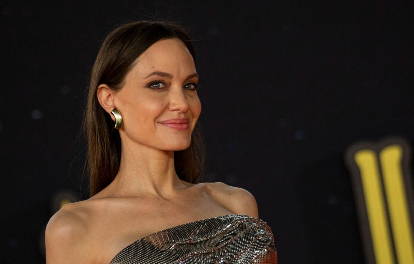 angelina jolie opening herself up new relationships brad pitt divorce