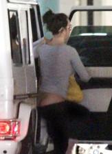 2010__02__2_Britney_Spears_Feb26 163×225.jpg