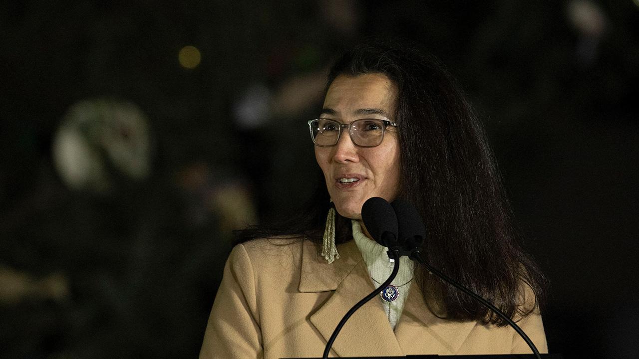 Image of Alaska's Democratic Senate candidate Mary Peltola labeled Trump's latest move as more 'corruption.'