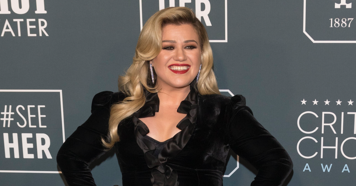 Kelly Clarkson Finally Single & Dating