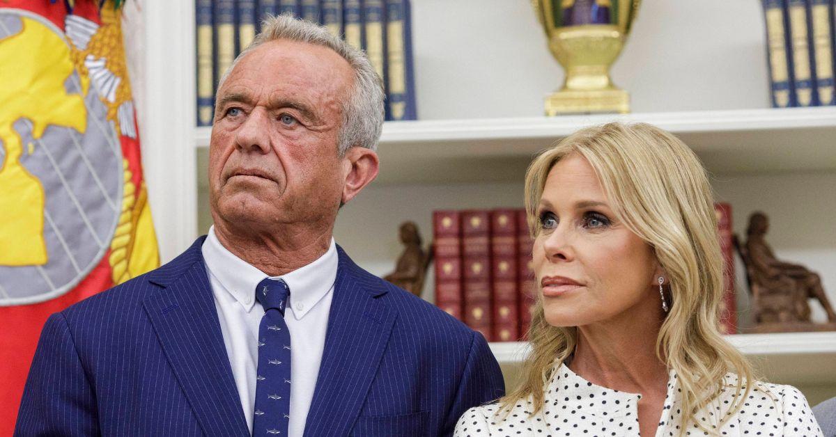 image of Cheryl Hines spoke about meeting Donald Trump for the first time on Tucker Carlton's podcast on Friday, October 24.