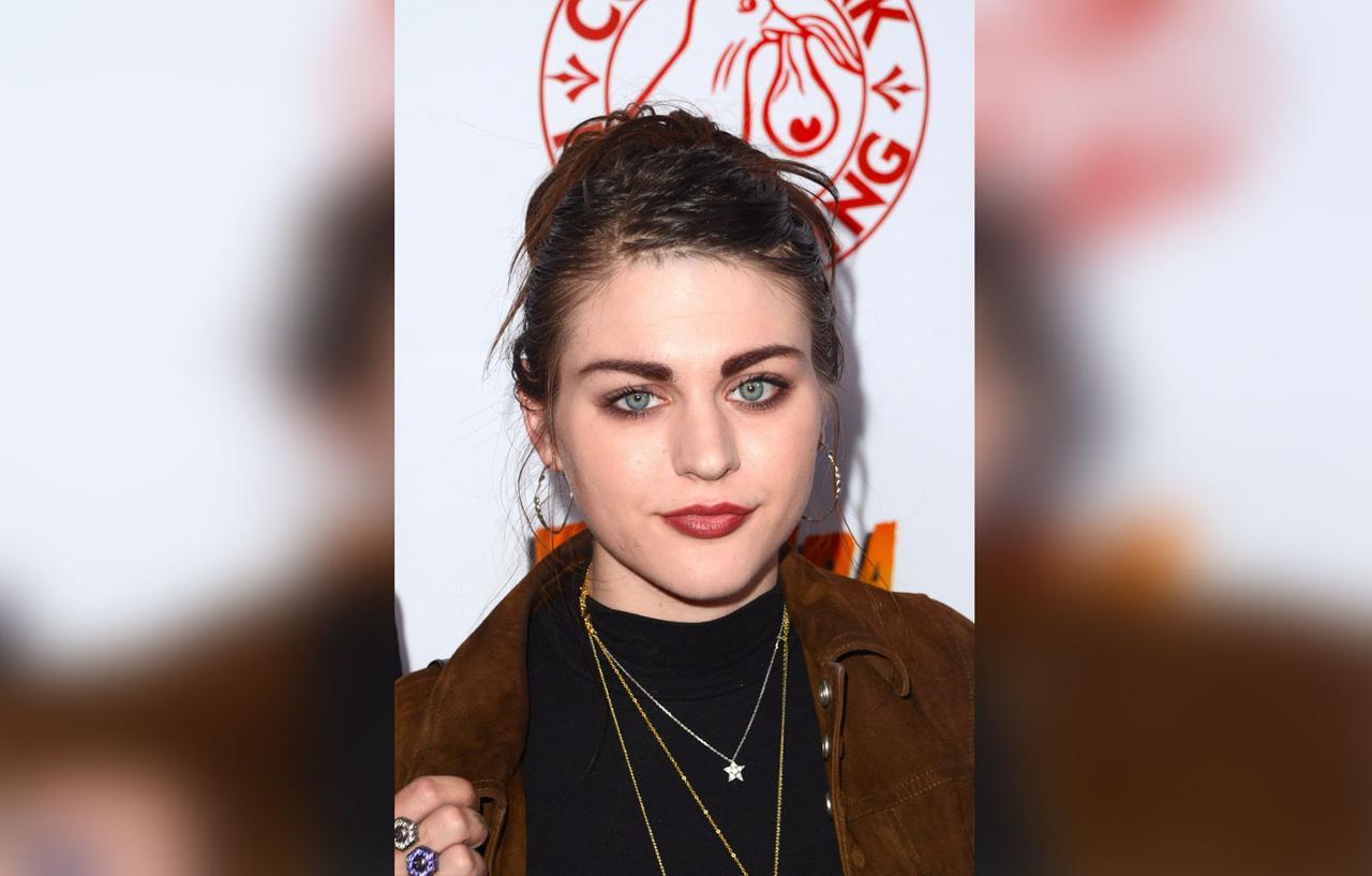 Frances Bean Cobain Loses Her Dad Kurt's MTV Unplugged Guitar In Divorce