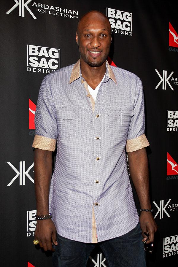 Lamar odom walking 05