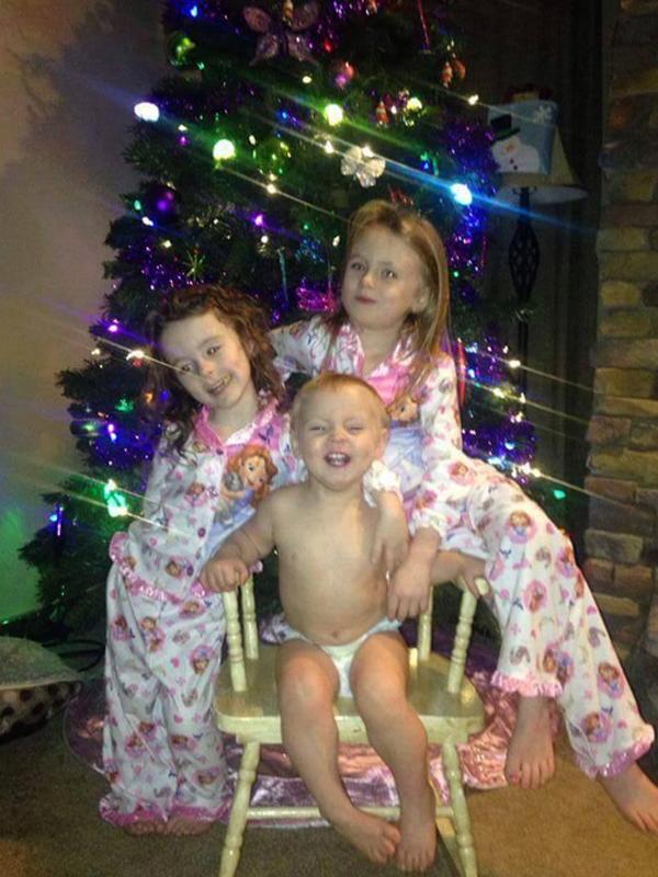 Leah calvert daughters christmas