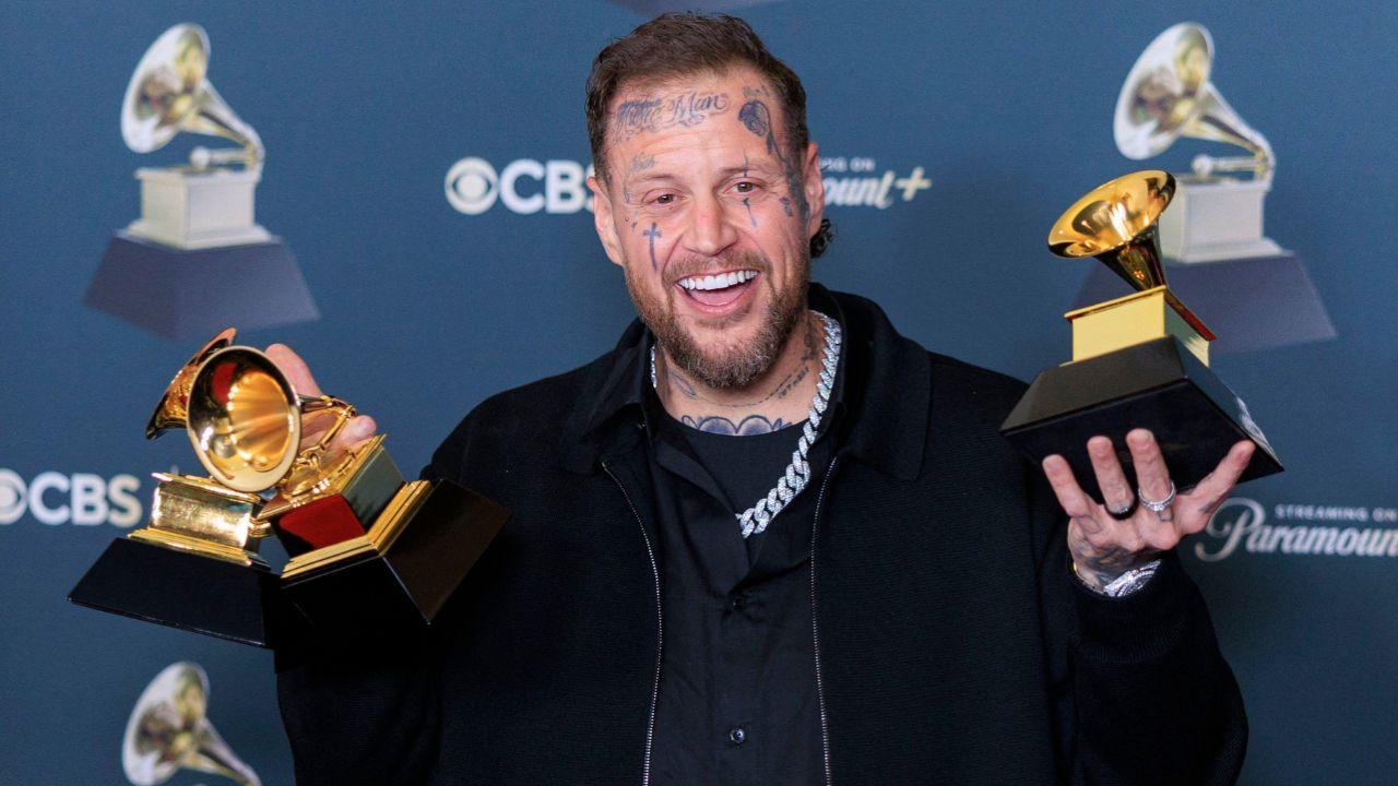 Image of While guest-hosting 'Jimmy Kimmel Live!'' in late August, Jelly Roll mocked Trump, including a crude jab about his weight, drawing backlash from some conservative viewers.