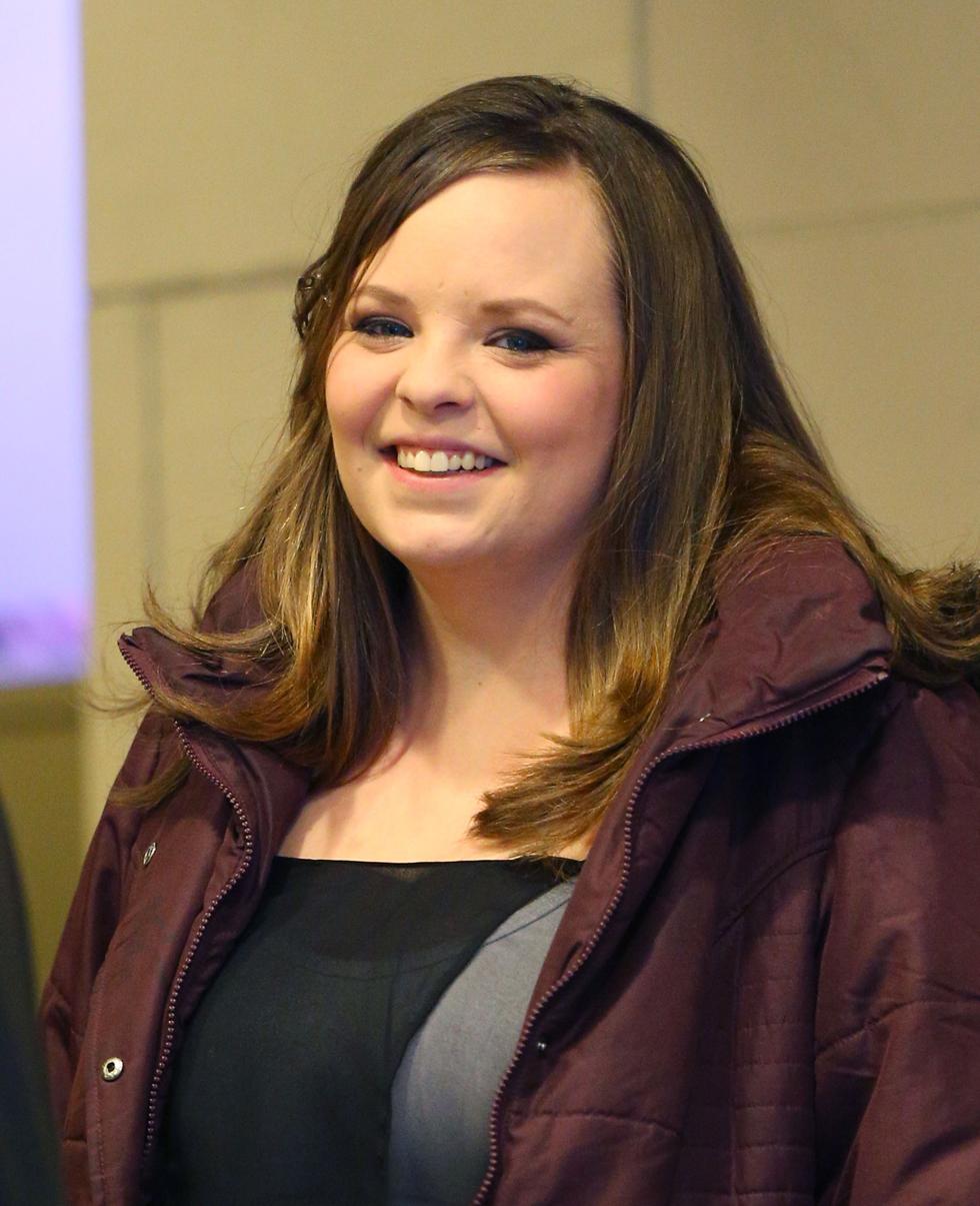 EXCLUSIVE: Catelynn Lowell and her dad, David Lowell pose for the cameras in NYC