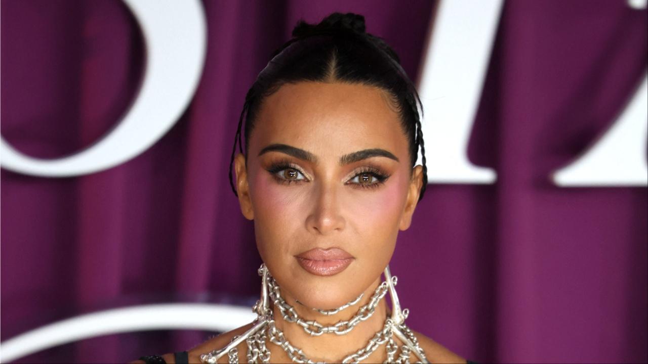 Kim Kardashian red carpet. 
