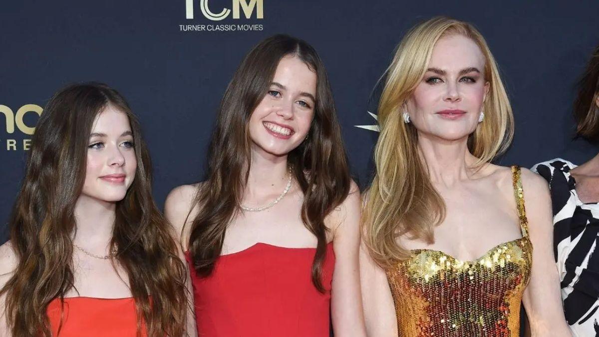 image of Nicole Kidman and daughters 
