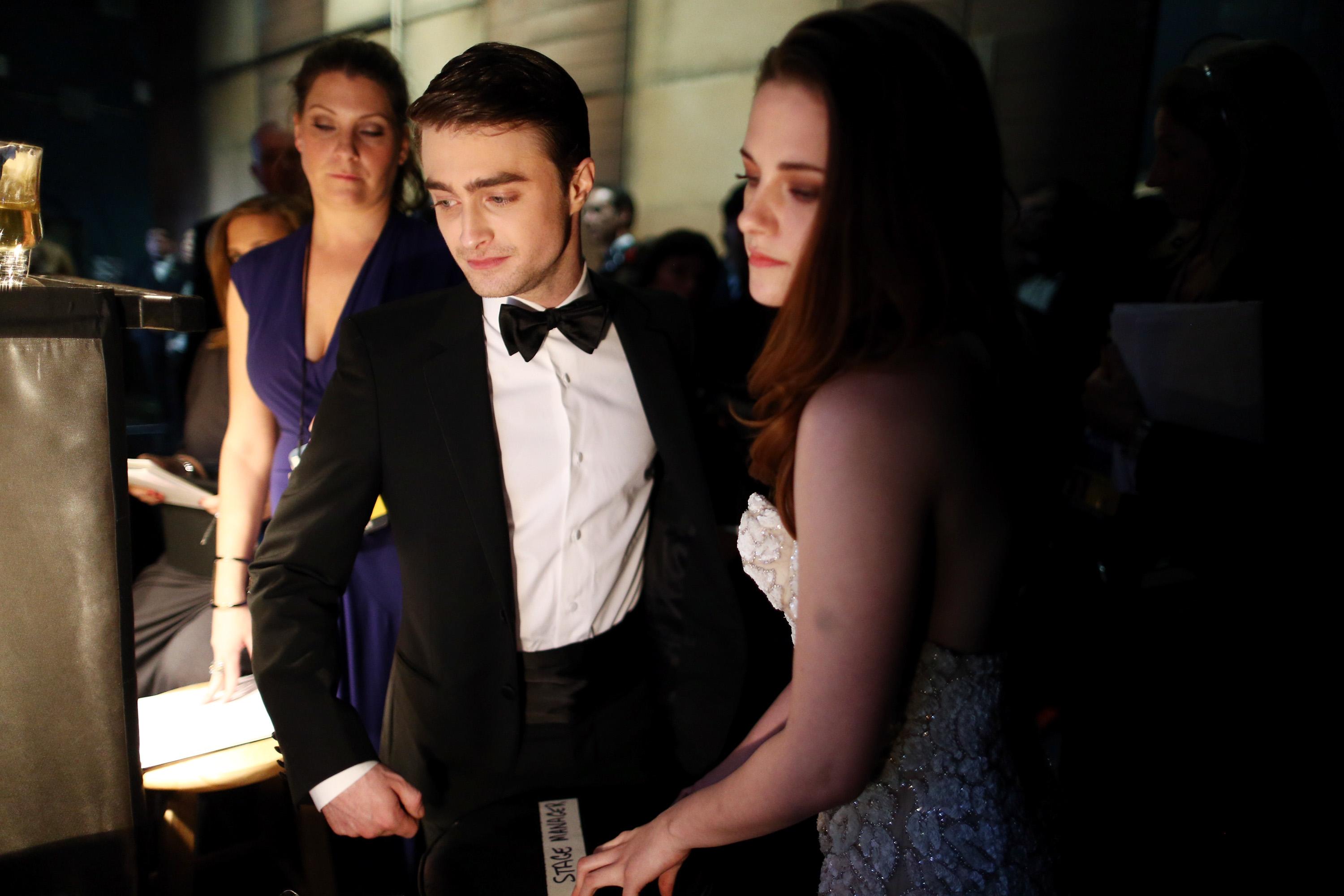 12kristen_stewart_daniel_radcliffe_0_ _1.jpg