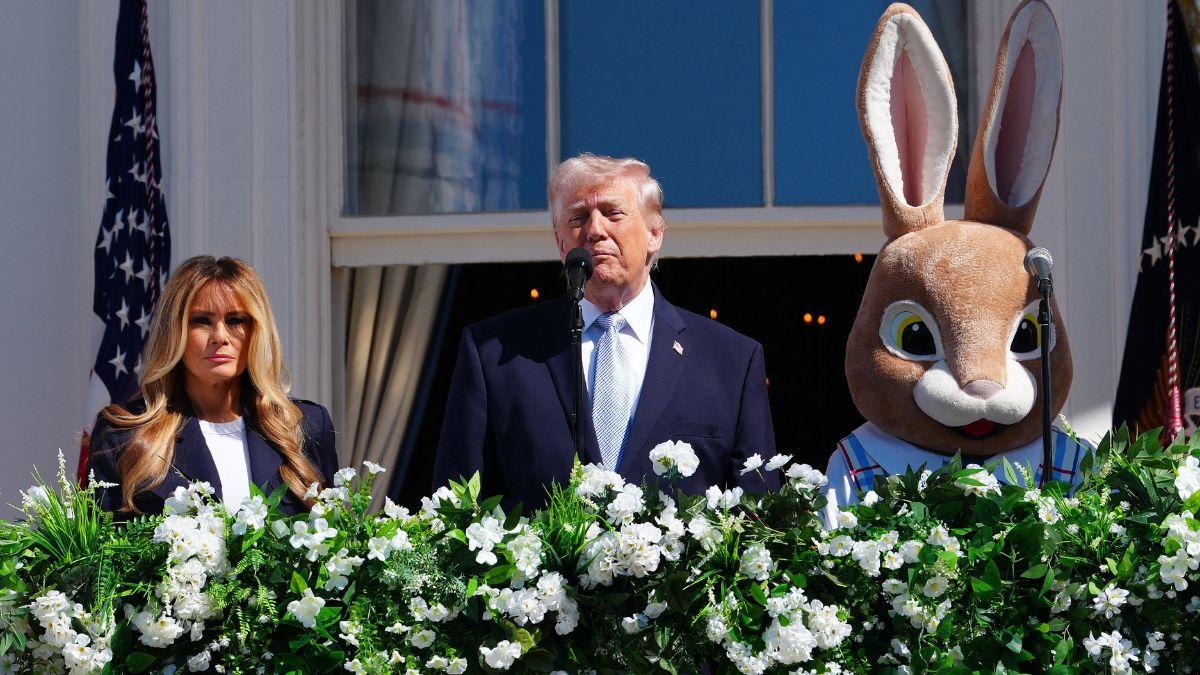 image of Donald Trump seemingly forgot his wife was right beside him at Monday's Easter Egg Roll.