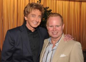 2010__08__Barry_Manilow_Steven_Slater_Aug16 300×217.jpg