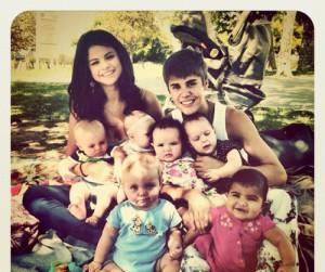 2011__09__Selena Gomez Justin Bieber Sept21newsbt 300×300.jpg