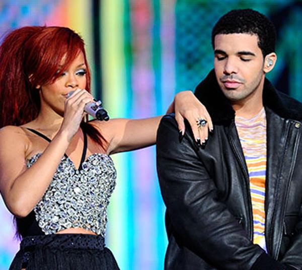 A Must-See PDA Pic of Rihanna and Drake, Plus More Celeb News!