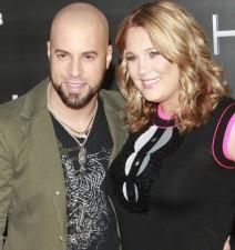 2009__11__okchrisdaughtry09 212×225.jpg