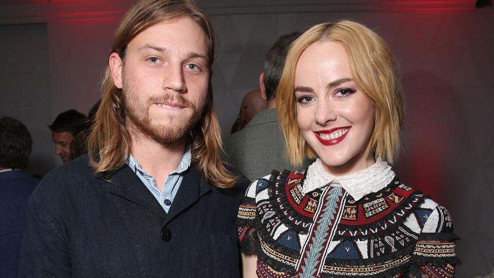 Jena malone pregnant ethan delorenzo boyfriend