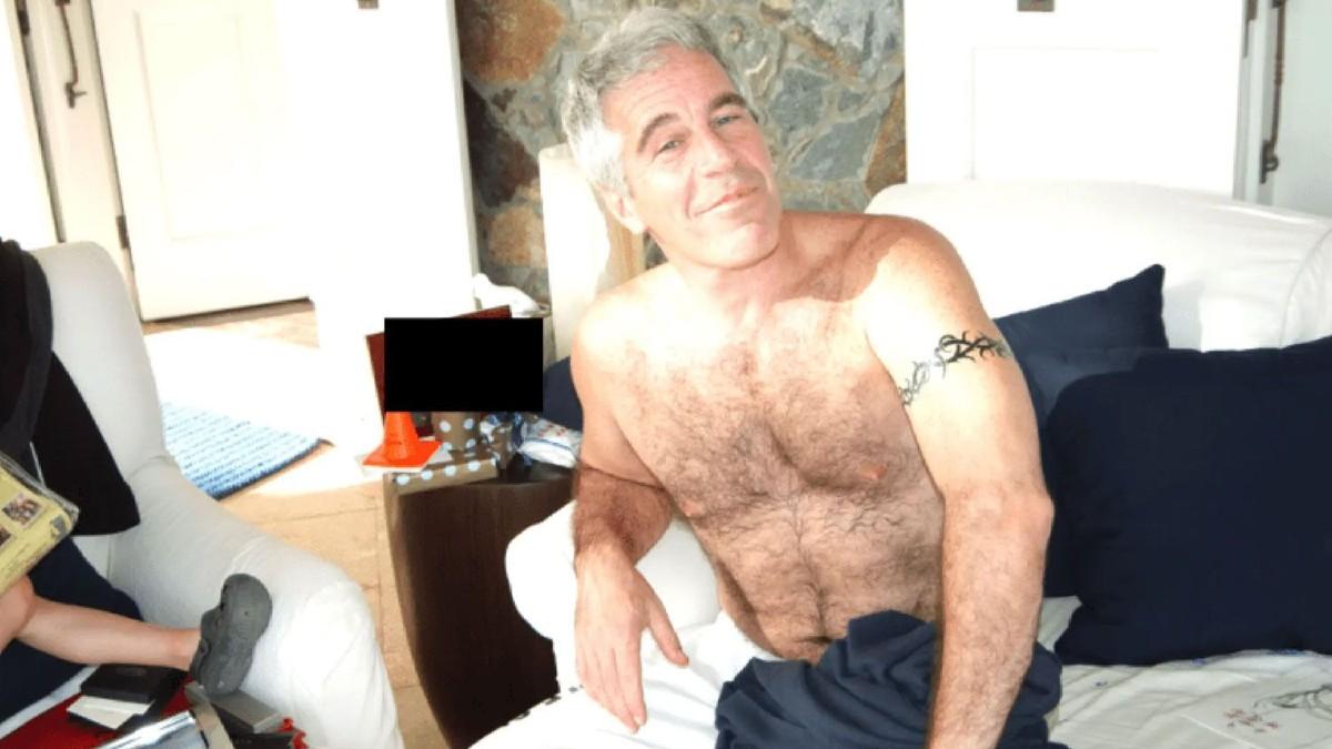 image of Jeffrey Epstein was close with ex-Prince Andrew. 