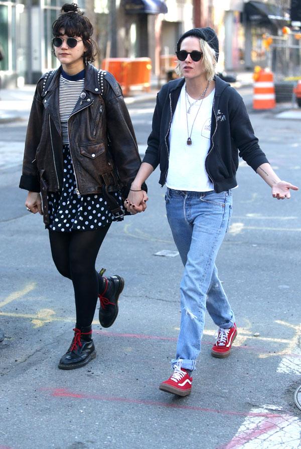 kristen stewart girlfriend soko pda