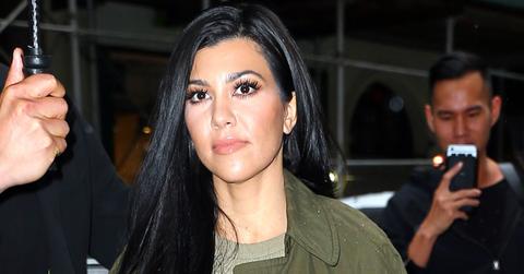 Kourtney kardashian shocking botox new face exposed 01