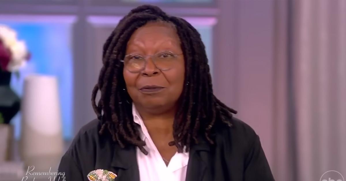 audience instructed to cheer for whoopi goldberg pp