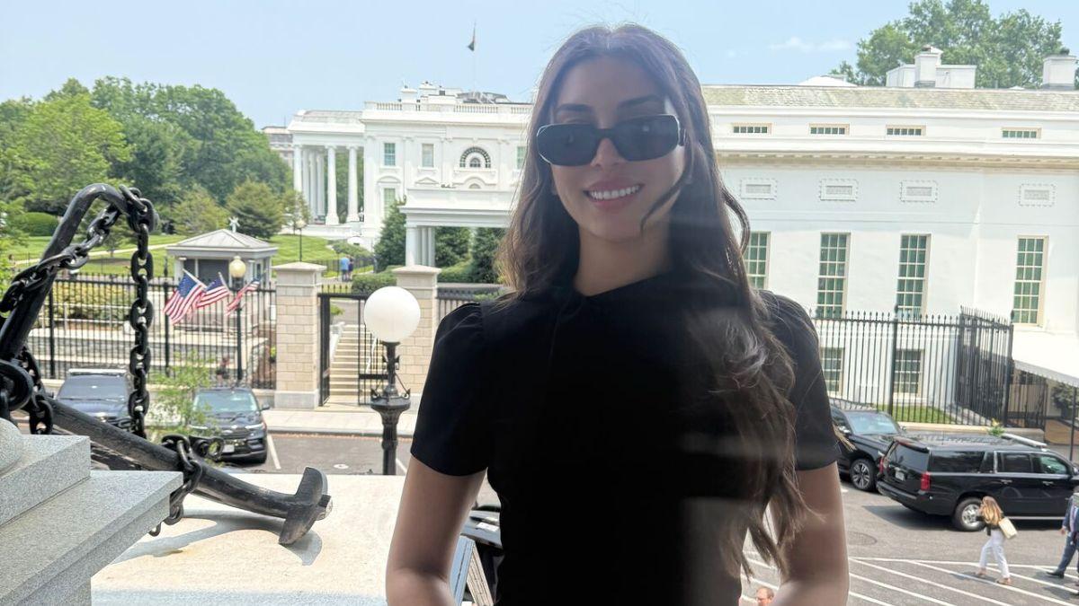 image of Julia Varvaro allegedly asked the wealthy man for her own credit card.