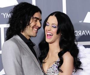 2011__04__Katy_Perry_Russell_Brand_April6 300×286.jpg