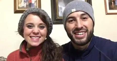 Jinger duggar sex life marriage husband jeremy vuolo honeymoon kissing pda hero