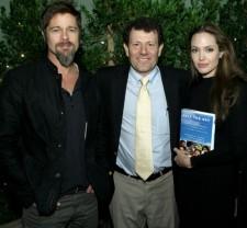 2009__10__ab92415043 225×208.jpg