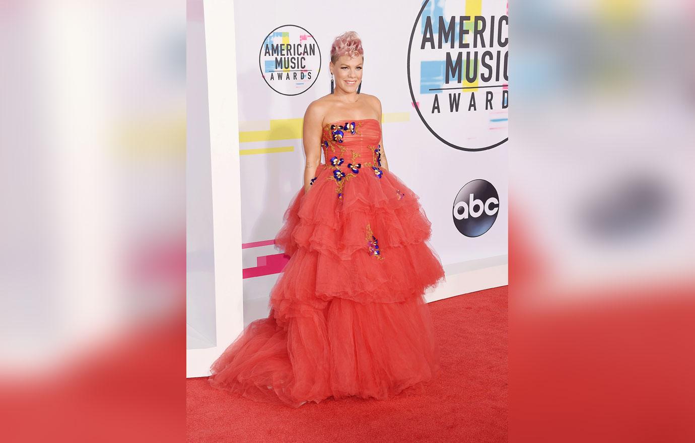 Best worst looks amas