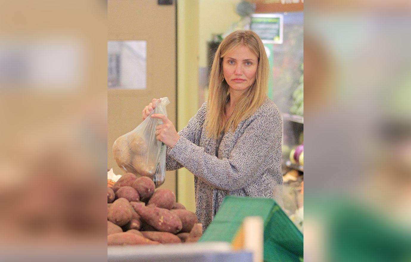 *EXCLUSIVE* Cameron Diaz Does Some Superbowl Shopping In Beverly Hills