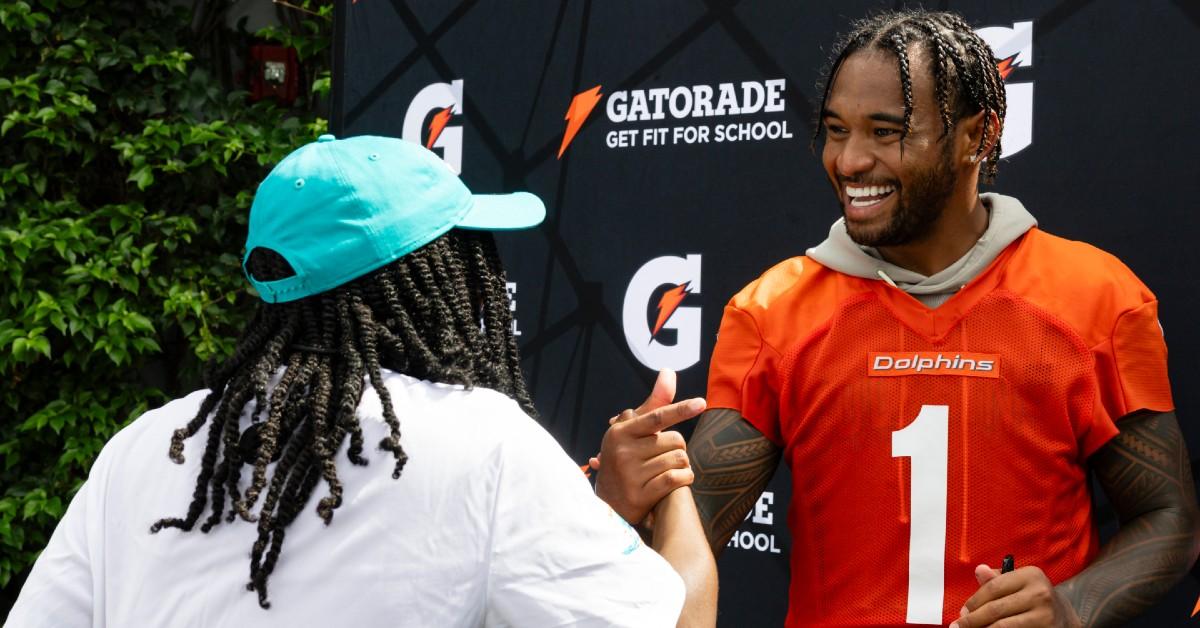 tua tagovailoa at gatorade get fit for school event