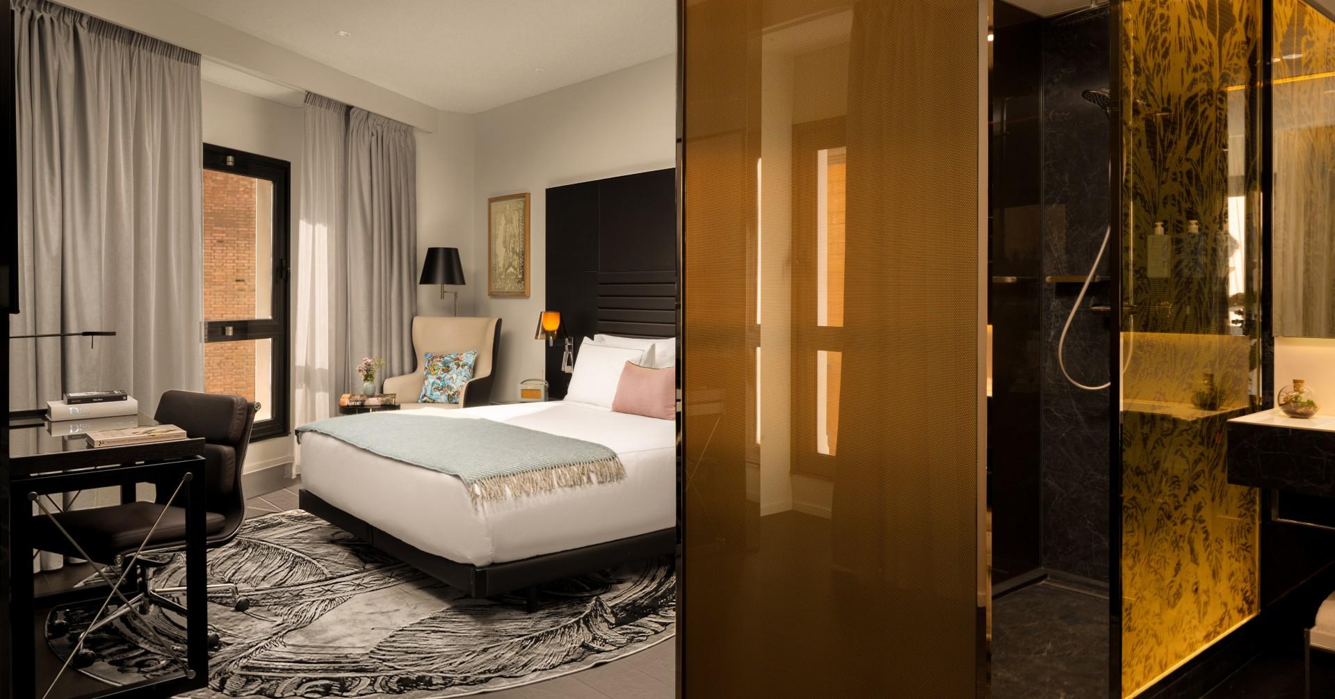 lizzie mcguire inspired trip italy artotel rome piazza